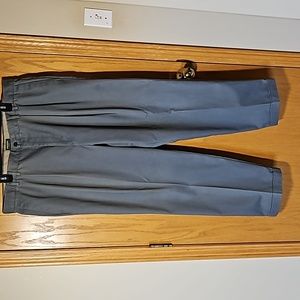 Dockers Men's Khakis No Wrinkle Classic Fit Cuffs Olive/Gray Pants 42x32